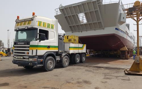 Impressive Movement of Massive Landing Craft by Turk Heavy Transport