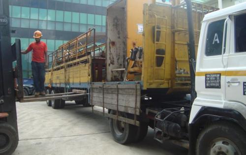 JS World Freight Complete Land Transport of Oil & Gas Equipment