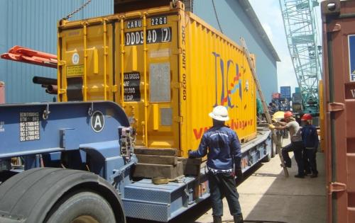 JS World Freight Complete Land Transport of Oil & Gas Equipment