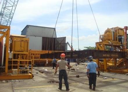 JS World Freight Complete Land Transport of Oil & Gas Equipment