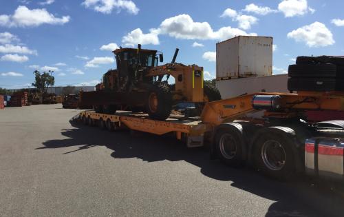 Westlink Logistics Manage Transport of Earth Moving Machines