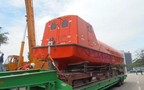 JS World Freight Distributor Ship 2 Lifeboats from Singapore to the Middle East