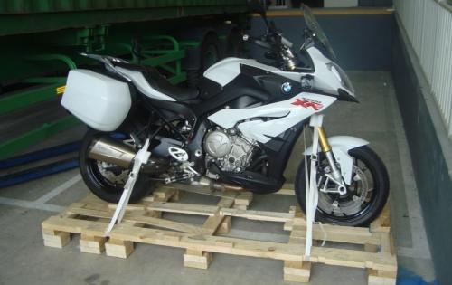 JS World Freight Distributor Assists in BMW Motorbike Trip to South Korea