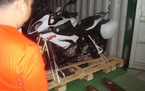 JS World Freight Distributor Assists in BMW Motorbike Trip to South Korea