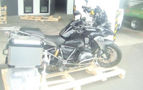 JS World Freight Handle Another Shipment of Motorbikes