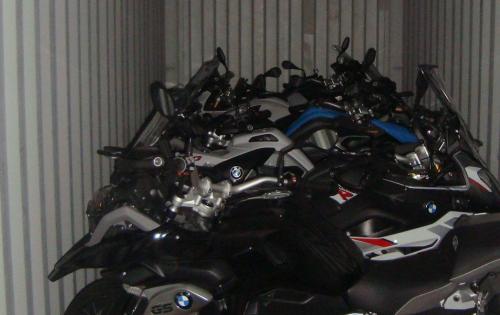 JS World Freight Handle Another Shipment of Motorbikes