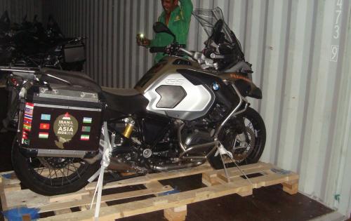 JS World Freight Handle Another Shipment of Motorbikes