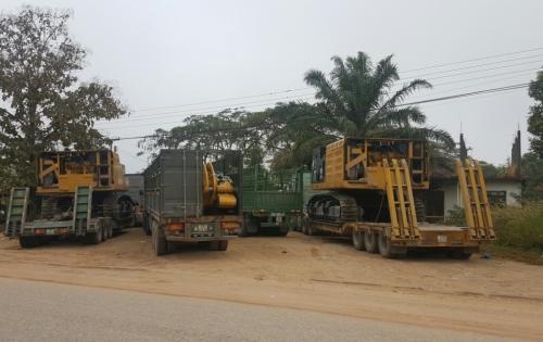 Cuchi Shipping with Transportation of Excavators