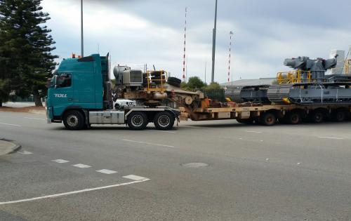 Project Shipping Delivers 13 Crawlers in Australia