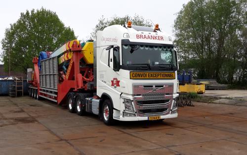 Spark Global Logistics Belgium Handle Shipment of Amusement Rides