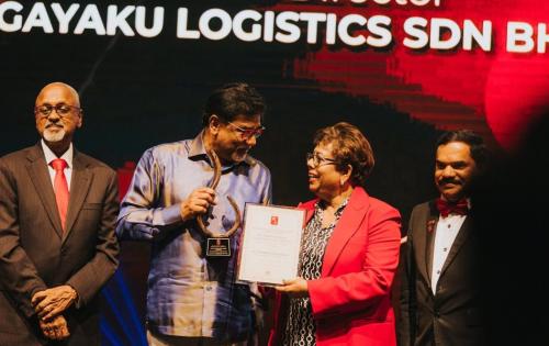 Ms. Puvaneaish of Kagayaku Logistics Receives KLSICCI Award