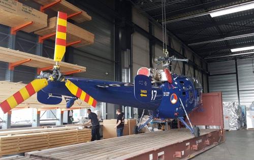 O&S Shipping & Nunner Logistics Handle 2 Helicopters