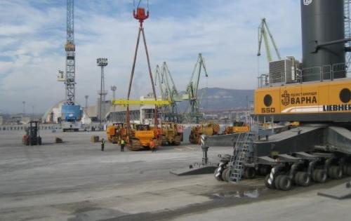 Veslam & Livo Complete Delivery of Heavy Pipelaying Machinery