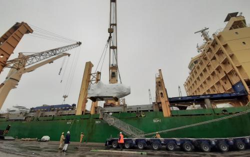 Fortune Italy Load Heavy Lift Cargo at Marghera