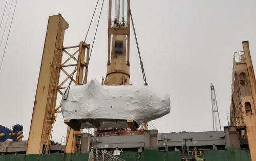 Fortune Italy Load Heavy Lift Cargo at Marghera