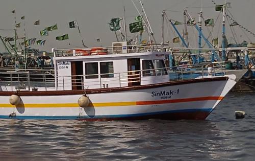 Star Shipping Pakistan Launch Offshore Service