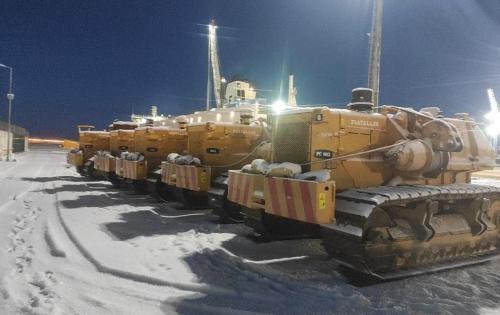 KGE Baltic & Livo Logistics Deliver Pipe-Layers to Tengiz Oil Field