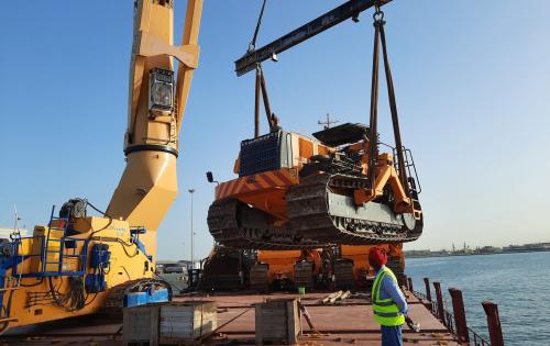 Livo Logistics Manages Shipment of Construction Equipment