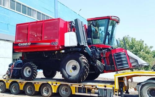 KGE with Multimodal Delivery of Cotton Picker