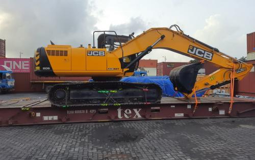 Logistics Plus Coordinate Project Shipment of an Excavator