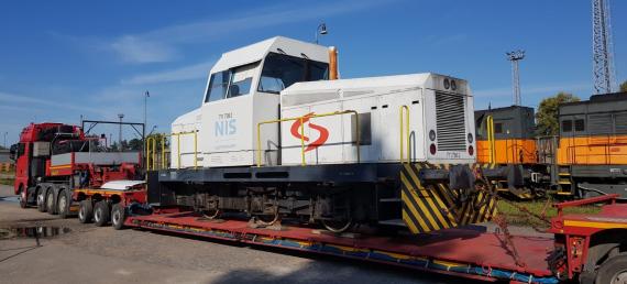 Livo Logistics Executes Road Transportation of Diesel Locomotive