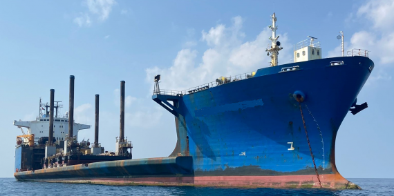 Wilhelmsen UAE Handles Jack-Up Barge Loaded on Semi-Submersible Vessel